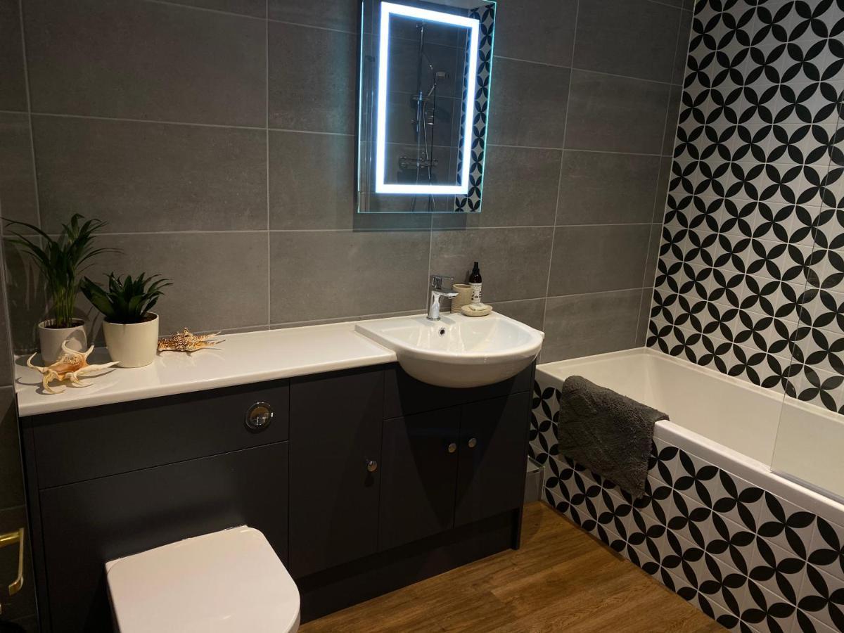 Spacious Luxury Flat In Swanage, Close To Beach With Parking エクステリア 写真