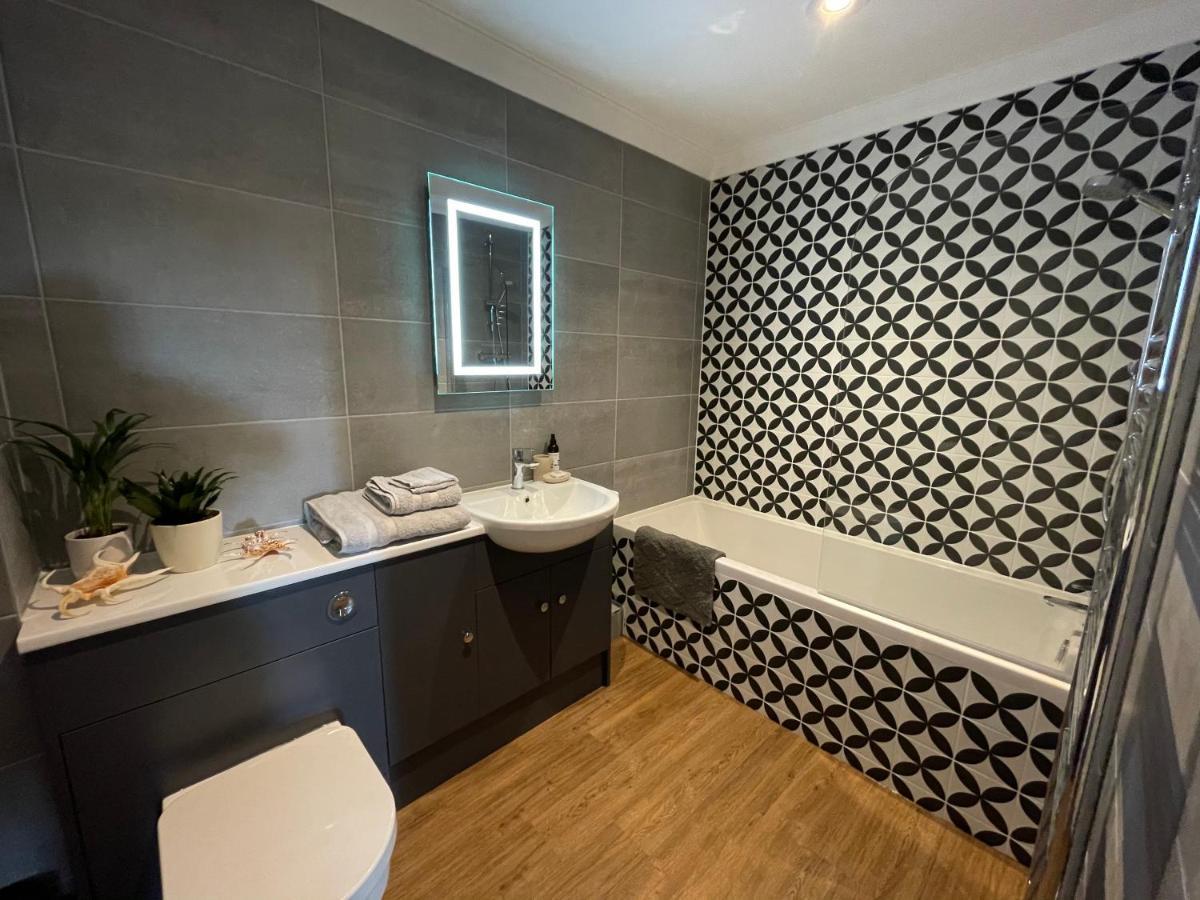 Spacious Luxury Flat In Swanage, Close To Beach With Parking エクステリア 写真